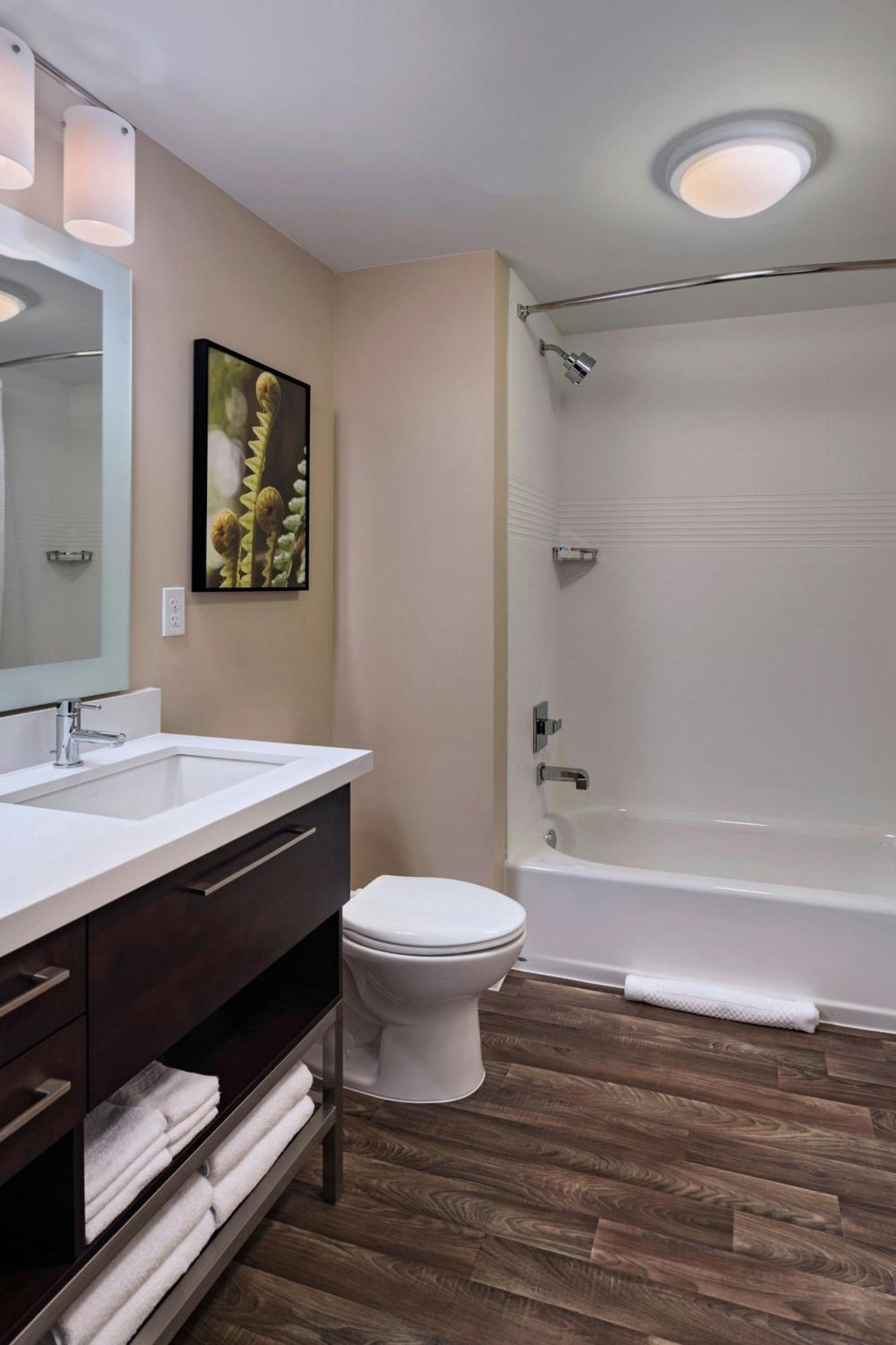 Towneplace Suites By Marriott Tacoma Лейквуд Екстер'єр фото